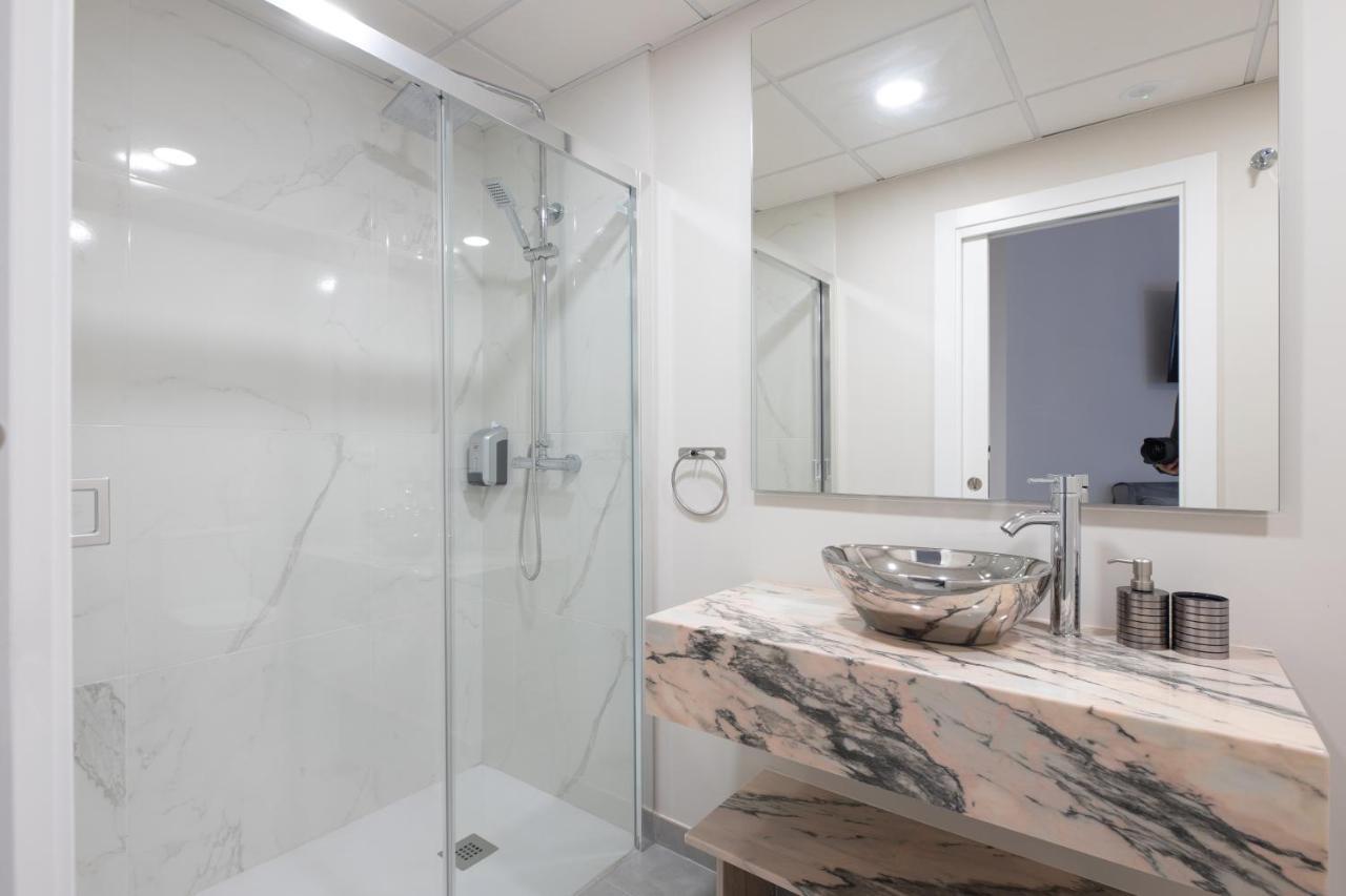 ホテル Residencia Deportiva Rozarossa エステポナ エクステリア 写真